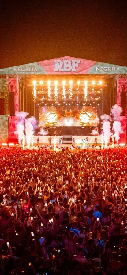 REGGAETON BEACH FESTIVAL